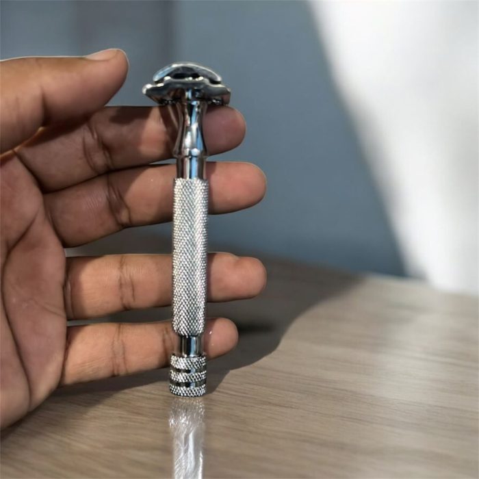 Premium Double Edge Safety Razor – Smooth, Close & Comfortable Shave - Image 3